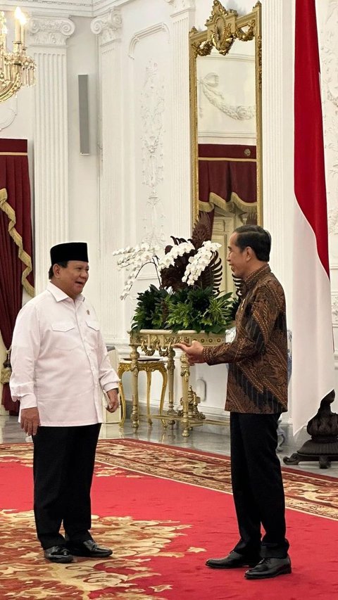 Ahead of the Debate, Jokowi and Prabowo Have Dinner Together