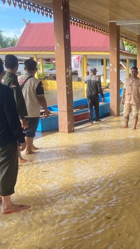 Empat Lokasi TPS di Pelalawan Terendam Banjir, Ada Opsi Fasilitasi Warga dengan Perahu Motor