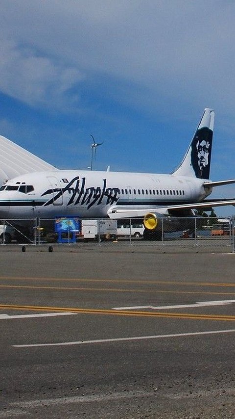 Fakta-Fakta Mengerikan Saat Jendela Pesawat Alaska Airlines Copot di Udara: Seorang Bocah Hampir Tersedot Keluar