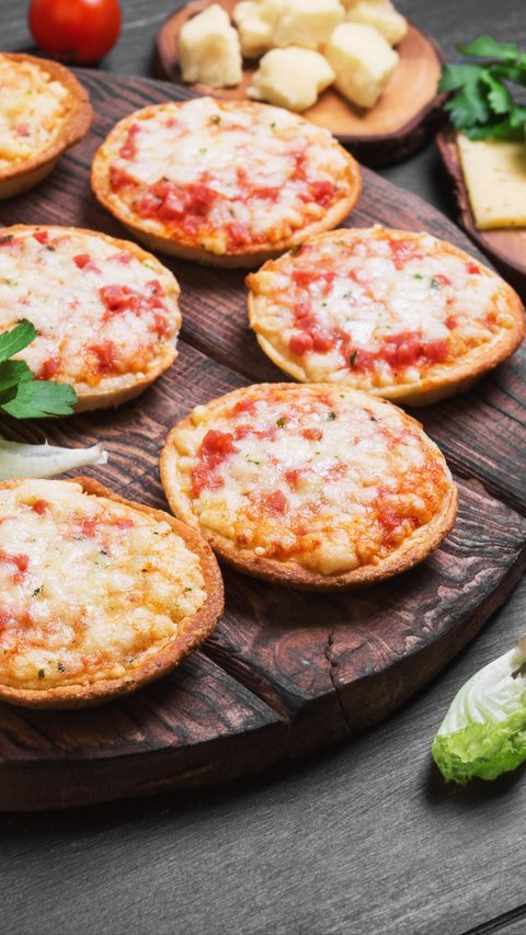 Mini Egg Pizza Recipe, Delicious and Practical Choice for Lunchbox!