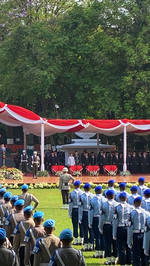 Jokowi Pimpin Upacara Hari Kesaktian Pancasila di Lubang Buaya