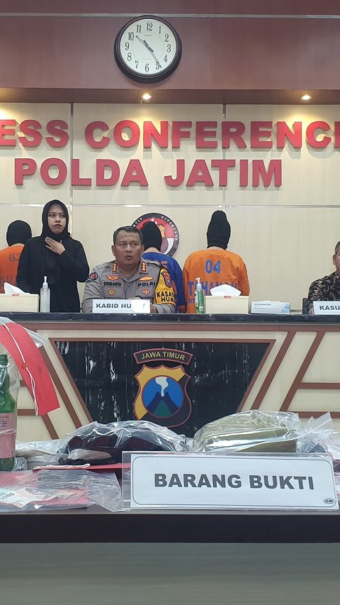 Belasan Orang Pesta Seks Tukar Pasangan di Kota Batu