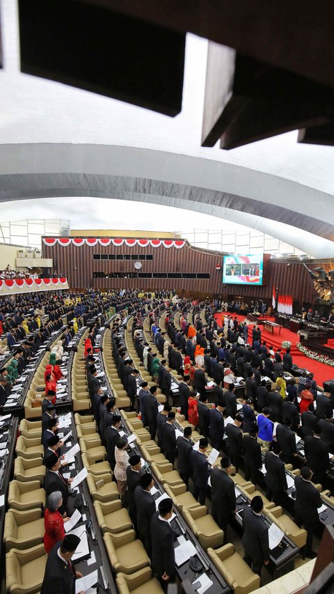 VIDEO: Ini Sosok Anggota DPR Termuda dan Tertua yang Dilantik, Bersiap Jadi Pimpinan Sidang