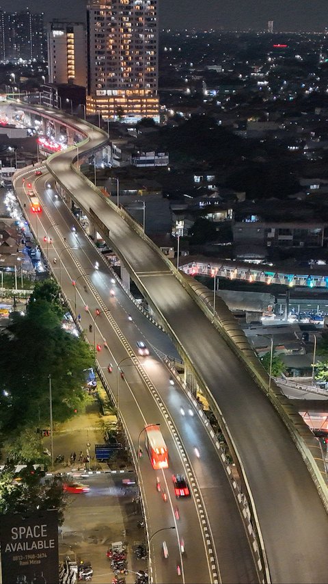 FOTO: Penampakan 'Jalur Langit' Bebas Macet untuk TransJakarta Koridor 13