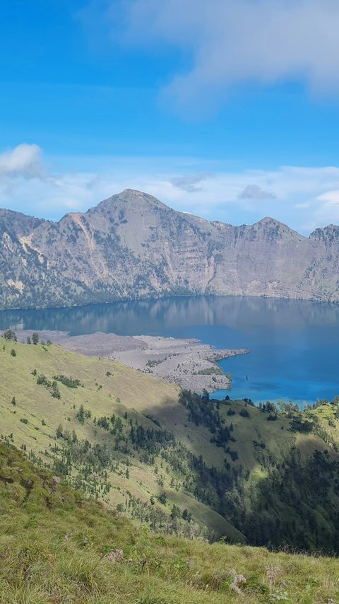 Rentetan Empat Kecelakaan Pendaki di Gunung Rinjani, Ada yang Jatuh hingga Meninggal