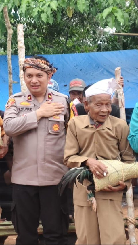 Membangun Kesadaran Politik Melalui Pesta Adat Gawai Kebatin