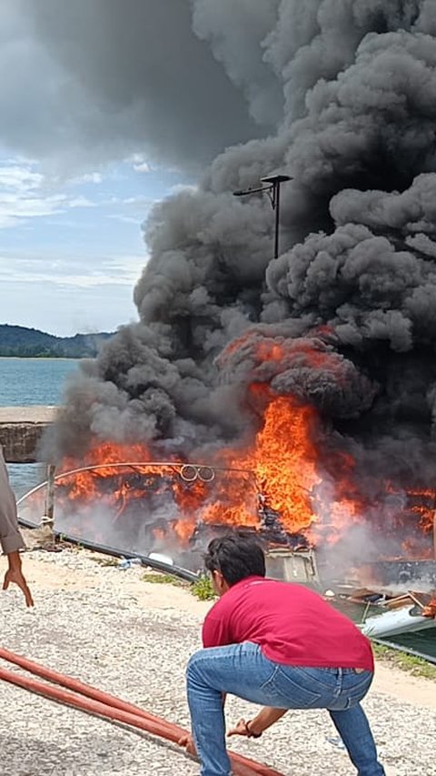 VIDEO: Kronologi Terungkap, Ini Detik Detik Speedboad Terbakar Tewaskan Cagub Malut Benny Laos