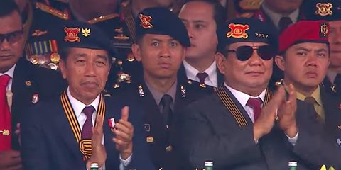 VIDEO: Prabowo Terkagum-kagum Fotonya Mengudara di Langit Diterbangkan Pasukan Gagah Polisi