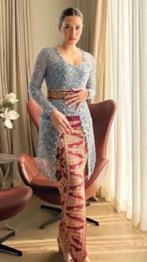 Penampilan Cantik dan Memesona Pakai kebaya Bali, Inspirasi dari Raisa Andriana hingga Fuji