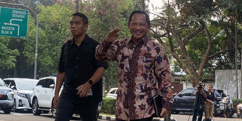 {{caption}}