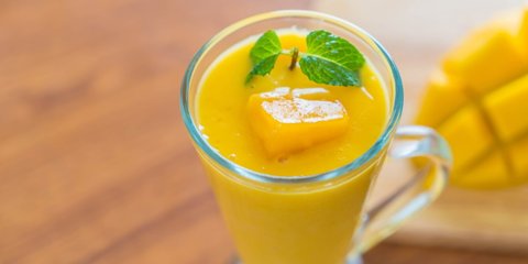 Berapa Kalori dan Nutrisi dari Smoothie Mangga? Kalori yang Perlu Diwaspadai dalam Setiap Suapan