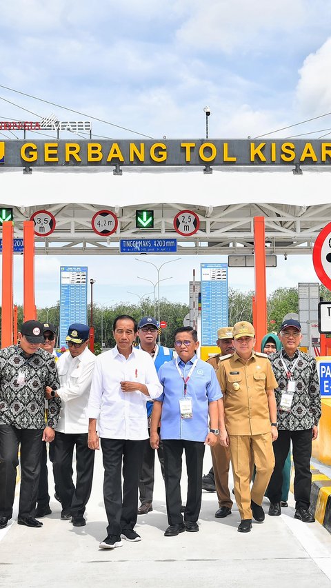 Jokowi Resmikan Dua Ruas Tol Trans Sumatera Senilai Rp11,92 Triliun