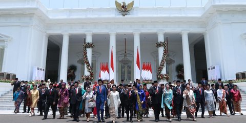 Pulang Kampung ke Solo, Jokowi Bakal Naik Pesawat Komersial Usai Pelantikan Prabowo-Gibran