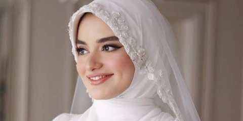 7 Tips Sederhana Bantu Para Hijabers Merawat Rambut Agar Tetap Sehat, Kuat dan Bebas Apek Sepanjang Hari