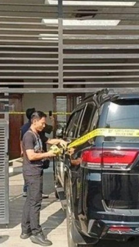 Rumah Bos Tambang Batu Bara Ilegal Inisial B Digeledah Polisi, Tiga Mobil Mewah Disegel