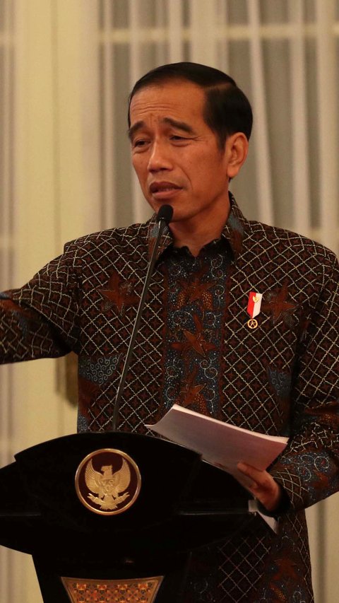 Makan Siang Bareng, Menteri Kabinet Indonesia Maju Standing Ovation buat Jokowi