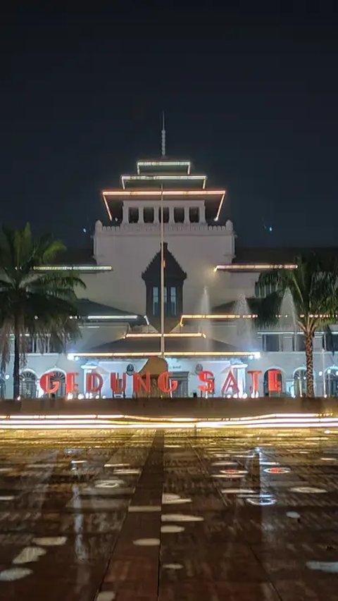 Nostalgia Lewat Lagu Lawas Kota Kembang, Gambarkan Keindahan Kala Bandung Berselimut Bunga