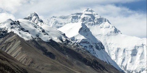 Ilmuwan Ungkap Gunung Everest Bertambah Tinggi Sampai 50 Meter, Ternyata Ini Penyebabnya