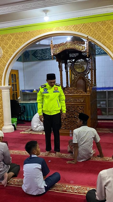 Ciptakan Pilkada Damai, Polres Kampar Gelar Cooling System di Masjid Al-Ikhlas