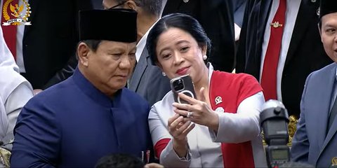 Sambil Tersenyum, Puan Maharani Ajak Presiden Prabowo Selfie