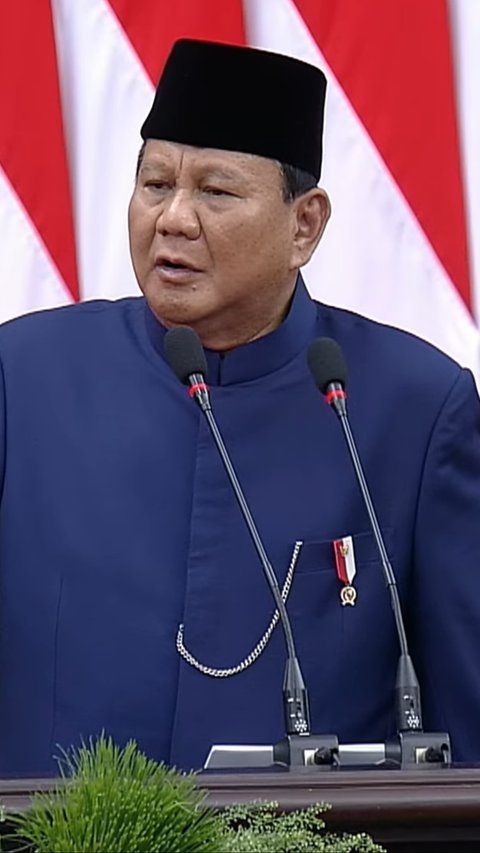 Momen-Momen Prabowo Gebrak Meja saat Pidato Bakar Semangat Usai Resmi Jadi Presiden