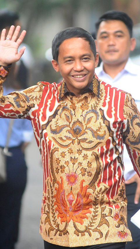 Raja Juli Antoni, Santri Ditunjuk Prabowo Jadi Menteri Kehutanan