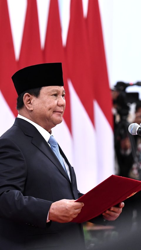 FOTO: Momen Prabowo Lantik 54 Menteri dan Pejabat Setingkat Menteri, Kabinet Paling Gemuk Sejak Orde Baru