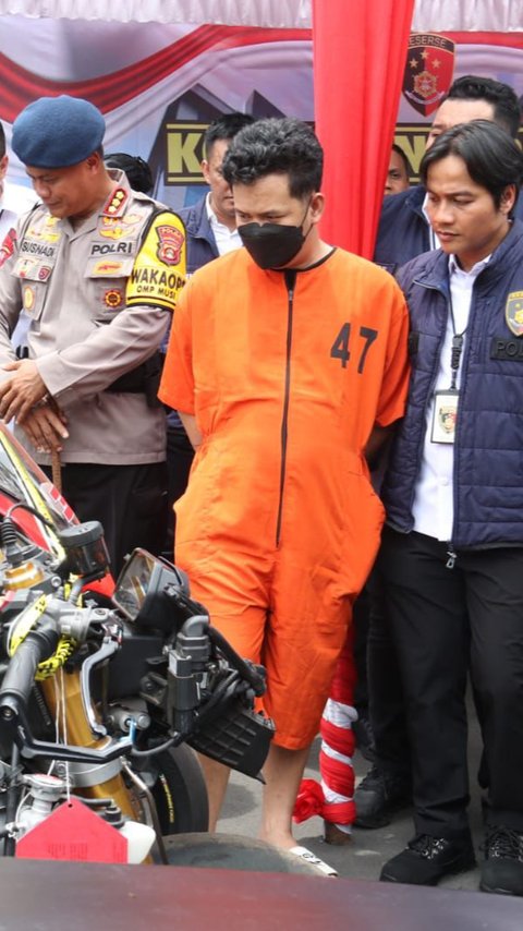 Tampang Bos Tambang Batubara Ilegal Usai Diciduk di Apartemen, Total Asetnya Capai Rp13 M