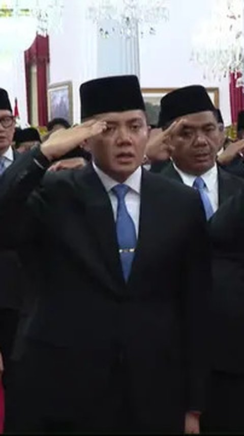 VIDEO: Detik-Detik Mayor Teddy Wajah Tegang Dilantik Presiden Prabowo Jadi Seskab di Istana