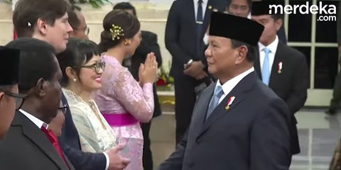 VIDEO: Momen Wamen Prof Stella Perkenalkan Suami Bule ke Presiden Prabowo di Istana