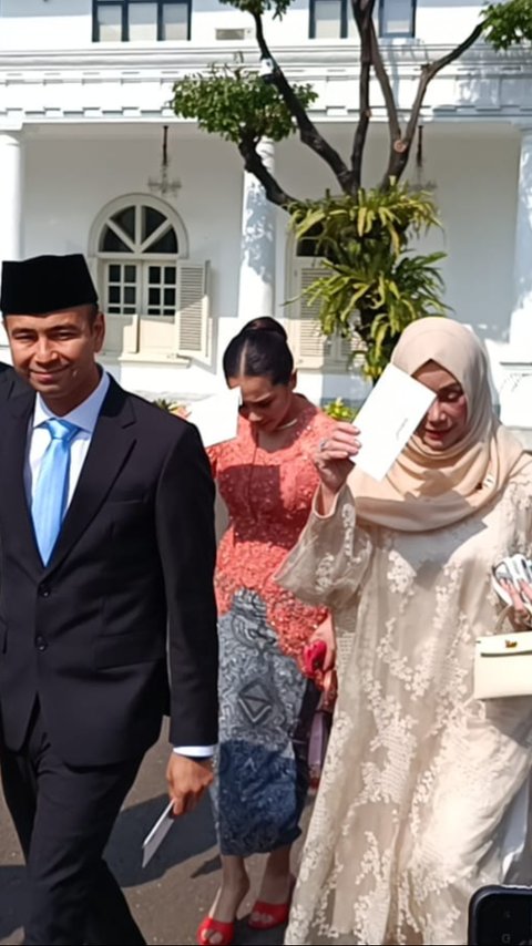 Potret Raffi Ahmad Didampingi Tiga Wanita Cantik Datangi Istana Jelang Pelantikan