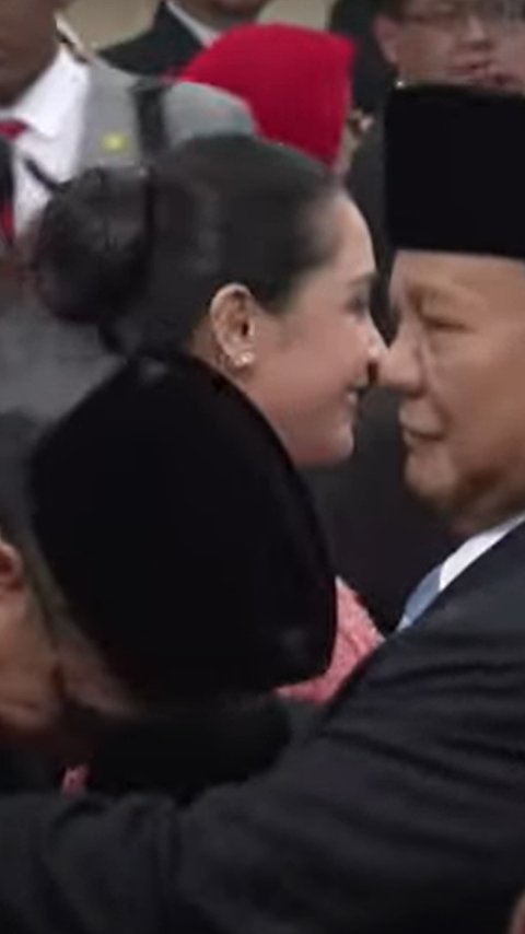 Momen Gus Miftah Tertunduk Saat Kedua Pundak Ditepuk Prabowo Usai Pelantikan