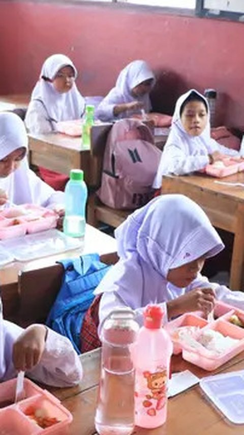 Digelar Serentak, Program Makan Bergizi Gratis Dimulai 2 Januari 2025