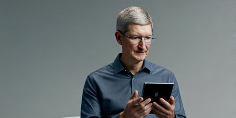 Tim Cook Tepok Jidat, Sia-sia Taruh Duit Gede di Apple Vision Pro