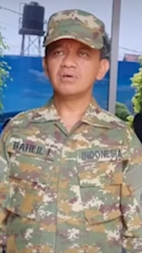 VIDEO: Penampilan Menteri Bahlil & Wamen Diaz Berseragam Loreng Tentara Digembleng di Akmil