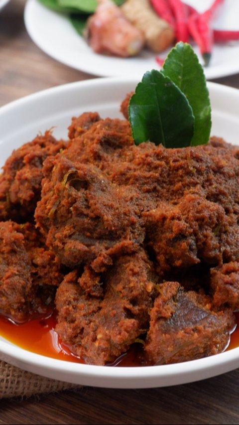 Ini Proses Sulit di Balik Bumbu Kelapa Gongso untuk Rendang Lezat