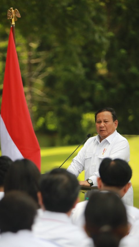 Prabowo ke Kabinet Merah Putih: Saya Tak Bermaksud Membuat Anda Militeristik, Tapi Setia Kepada Negara