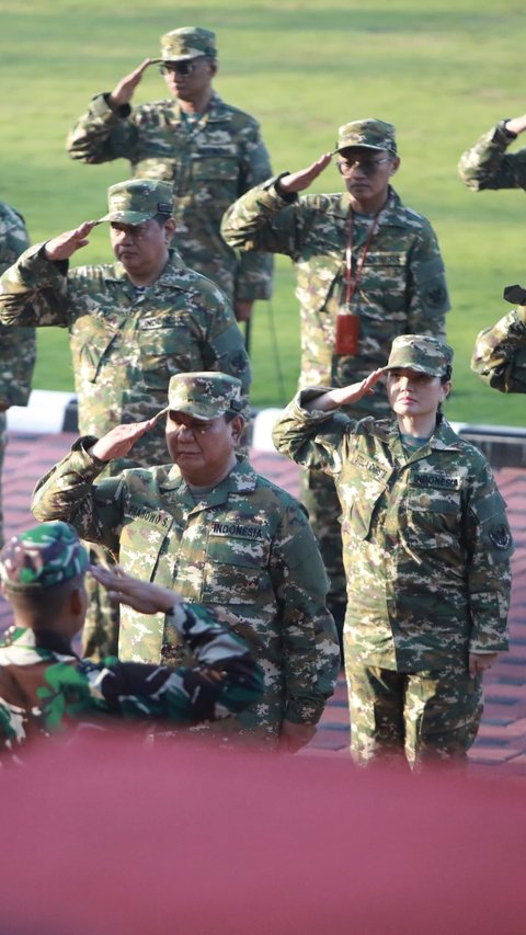 Begini Suasana Makan Bersama ala Militer Dilakoni Jajaran Kabinet Merah Putih, Bunyi Lonceng Tanda Dimulai