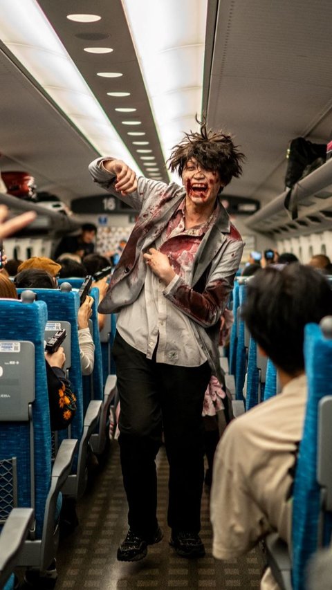 FOTO: Horor! Gerombolan Zombie Teror Penumpang Kereta Peluru Shinkansen di Jepang