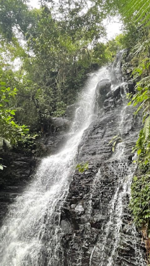 Menikmati Kesegaran Curug Cipurut Purwakarta, Airnya Dipercaya Berkhasiat