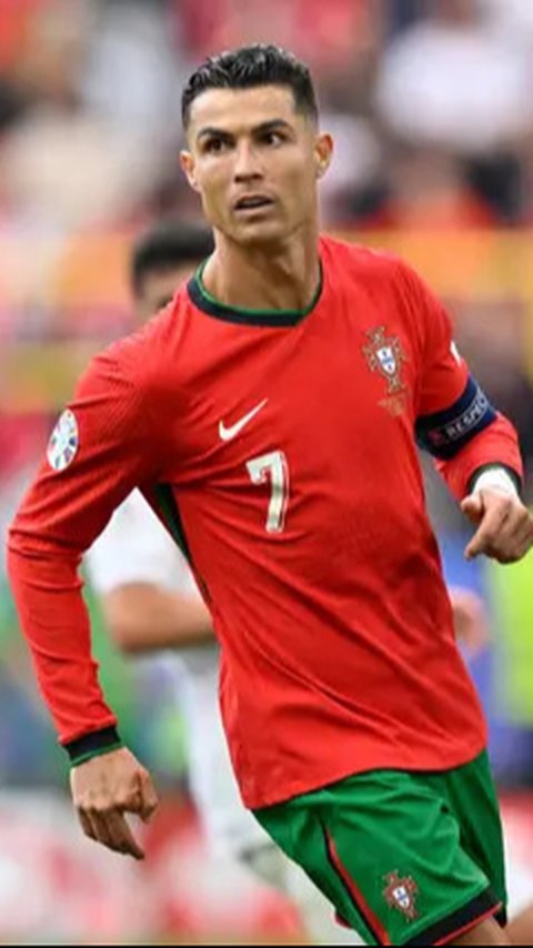 Demi Bertemu Cristiano Ronaldo, Pria Ini Rela Bersepeda Sejauh 13 Ribu Km Lewati Enam Negara