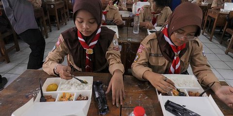 Gerindra Ungkap Alasan Program Makan Bergizi Gratis Baru Dimulai Januari 2025