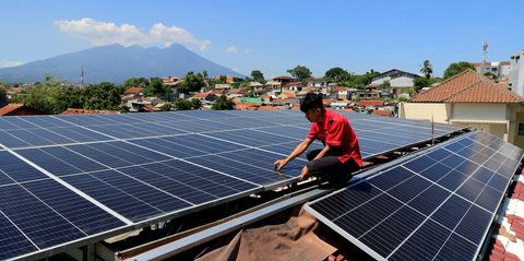 FOTO: Jurus UMKM di Bogor Hemat Biaya Listrik dan Dukung Keberlanjutan Lingkungan dengan PLTS Atap