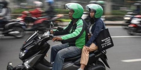 Viral Pengakuan Sopir Ojol Bikin Nangis Penumpang, Anaknya 10 Tahun Tak Mau Bertemu karena Malu Profesi Sang Ayah