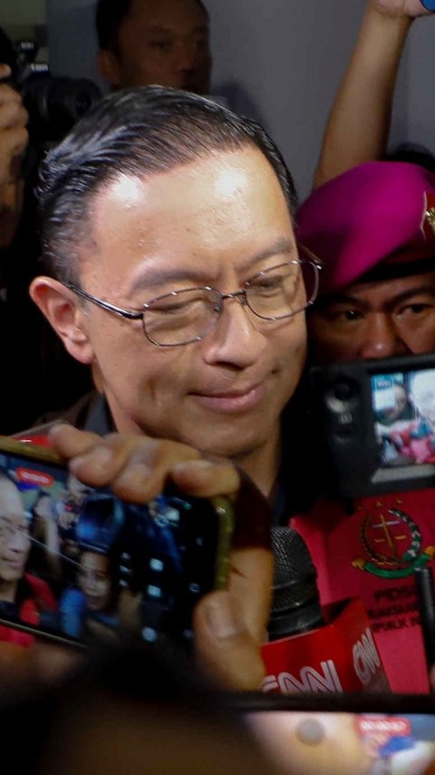 Thomas Lembong Usai jadi Tersangka Korupsi Impor Gula: Saya Menyerahkan ke Tuhan Yang Maha Kuasa