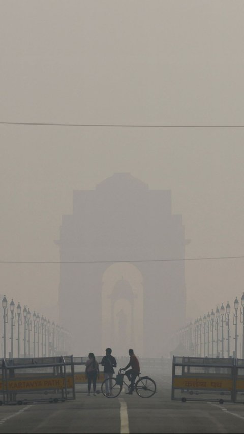 FOTO: Terburuk di Dunia, Begini Penampakan Polusi Parah yang Cekik Warga New Delhi India