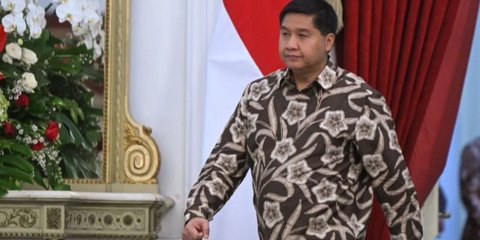 Gebrak Meja Menteri Maruarar Pimpin Rapat Depan Anak Buah, Penuh Emosi Geram Birokrasi Lelet