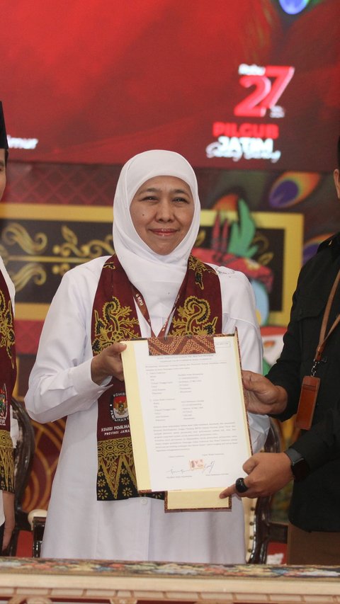 Adu Popularitas Khofifah dan Risma di Pilkada Jatim Versi Survei LSI Denny JA