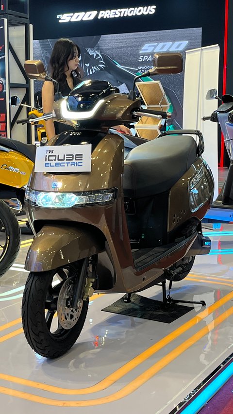 Cukup Rp8 Juta Bisa Bawa Pulang Motor Listrik TVS iQube S di IMOS 2024, Garansi 3 Tahun atau 36.000 Km