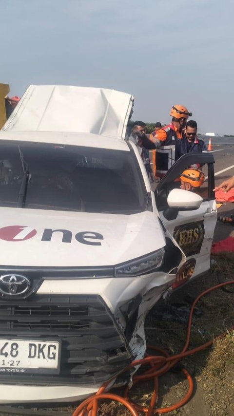 Kesaksian Reporter tvOne saat Kecelakaan Maut di Tol Pemalang, Mobil Ditumpangi Mendadak Ditabrak Truk